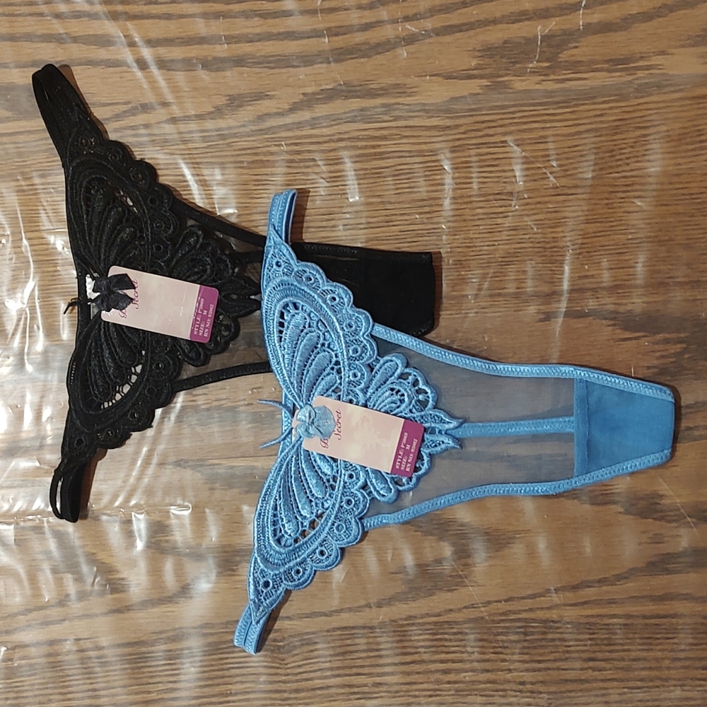 Set of 2 Butterfly G-string Panties - Medium